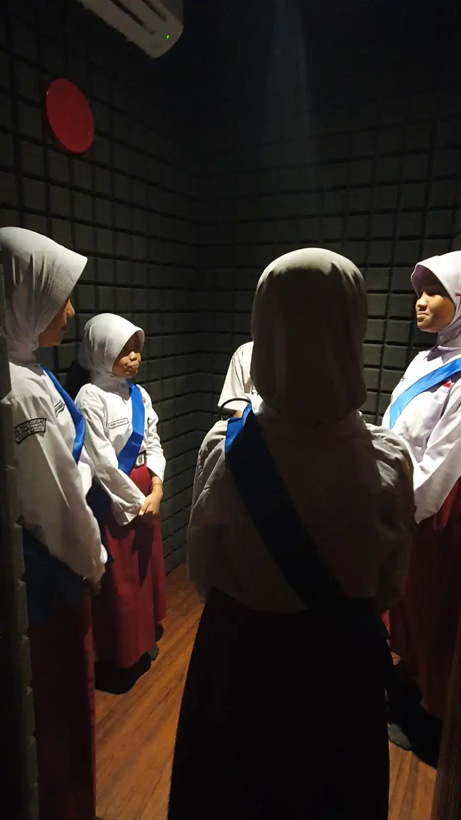 SDN RRI Cisalak School Anthem